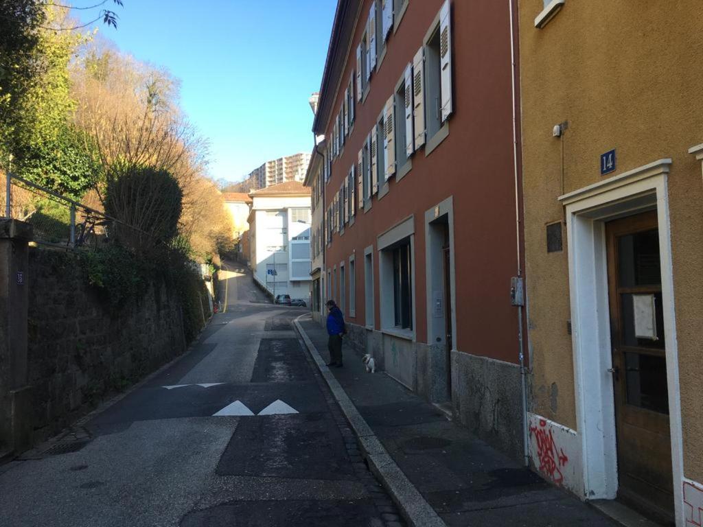 Parking Voiture & Appartement 2Pcs Lausanne Centre エクステリア 写真