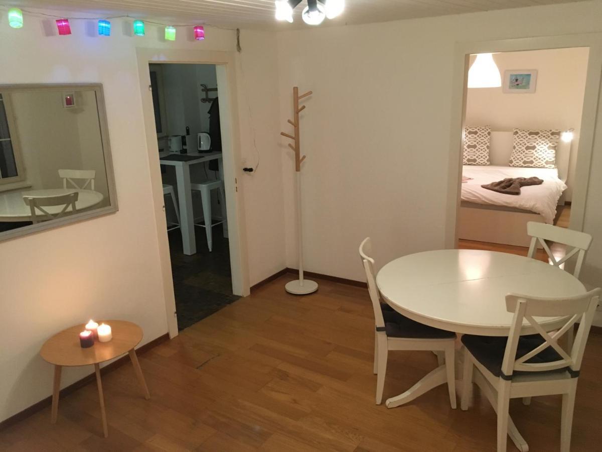 Parking Voiture & Appartement 2Pcs Lausanne Centre エクステリア 写真